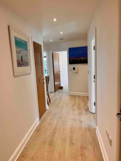 2Bed With Pool & Sea View Apartment Ньюки Экстерьер фото