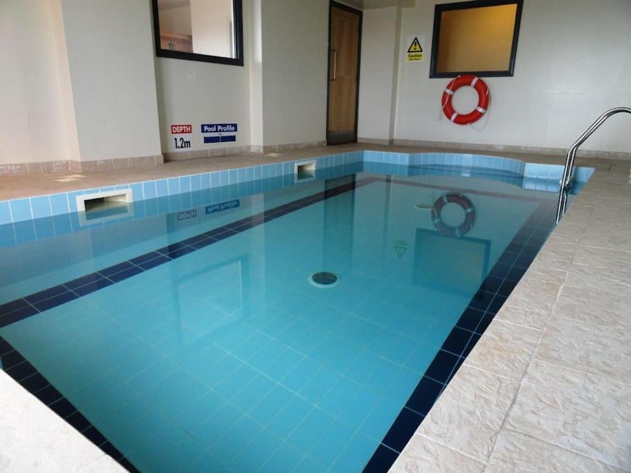 2Bed With Pool & Sea View Apartment Ньюки Экстерьер фото